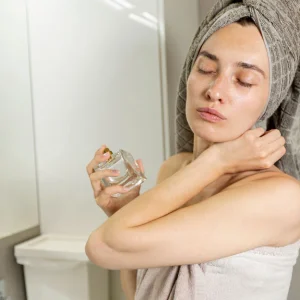 آیا زدن عطر روی پوست مضر است؟